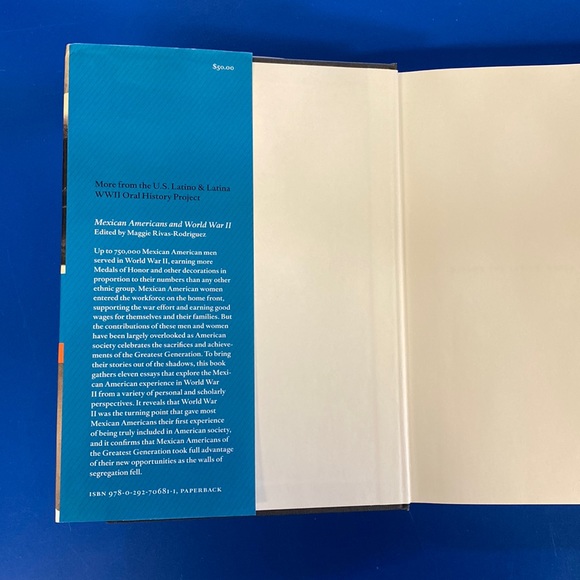 Beyond the Latino World War II Hero (hardcover) 2009 - Picture 2 of 9